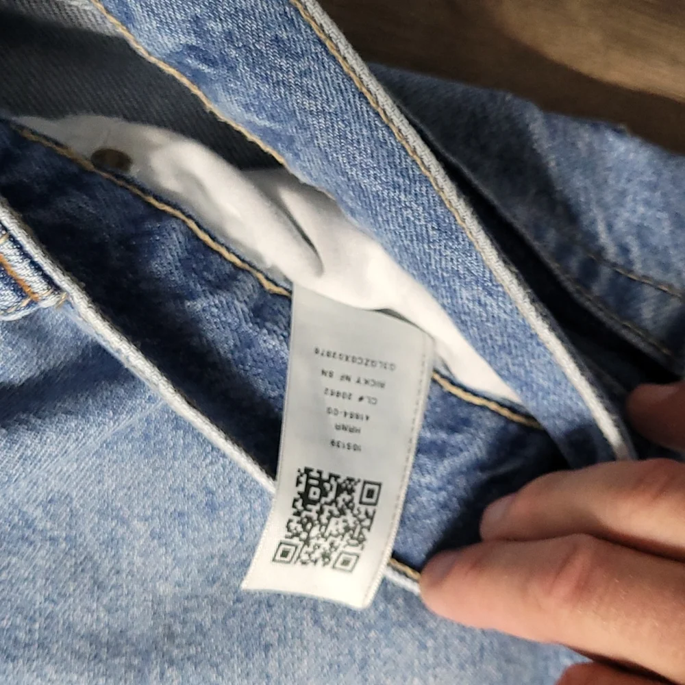 Pants - Picture 3 of 4